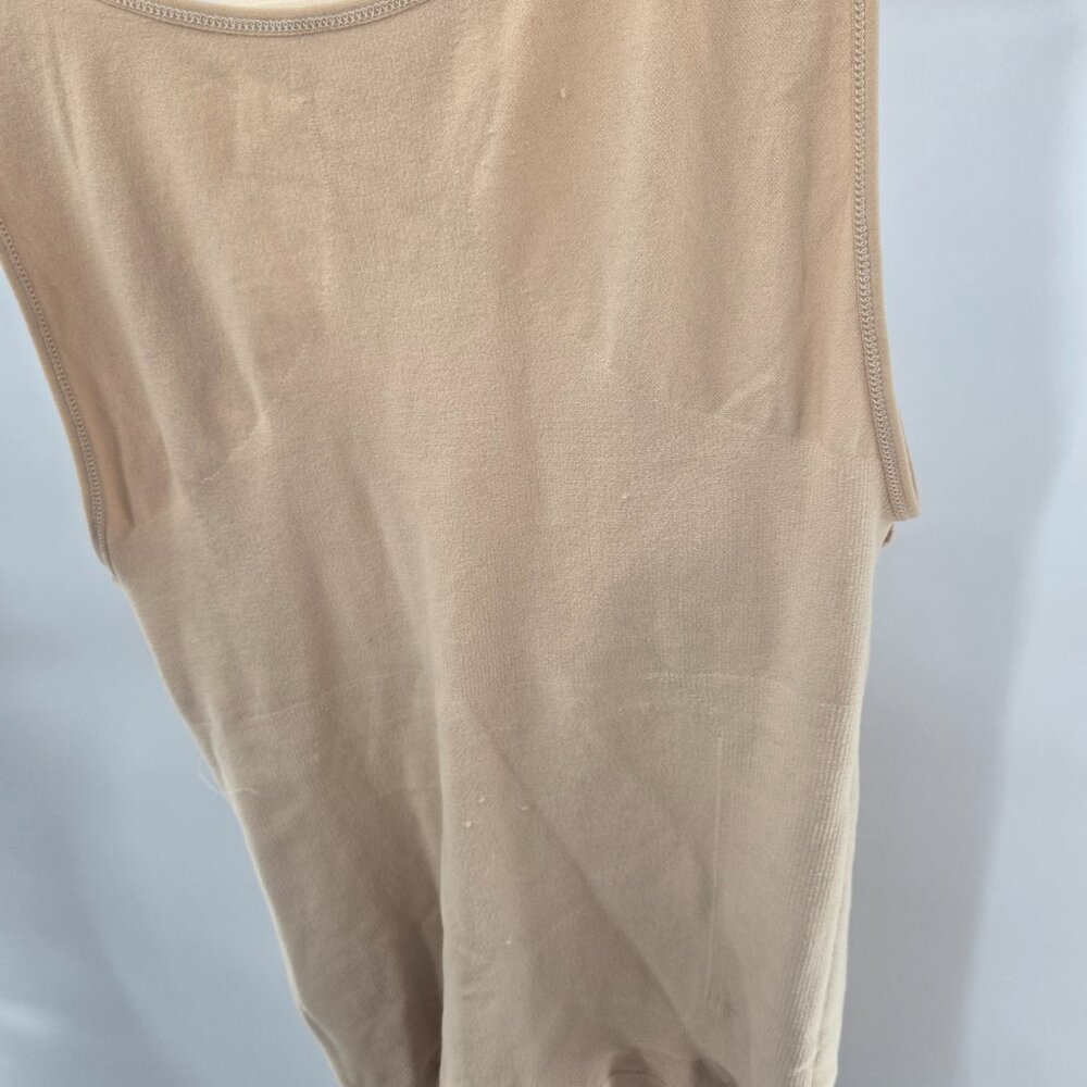 Bundle of 2 Shapewear Beige Tanks & 1 White Cami 2x - Picture 14 of 15